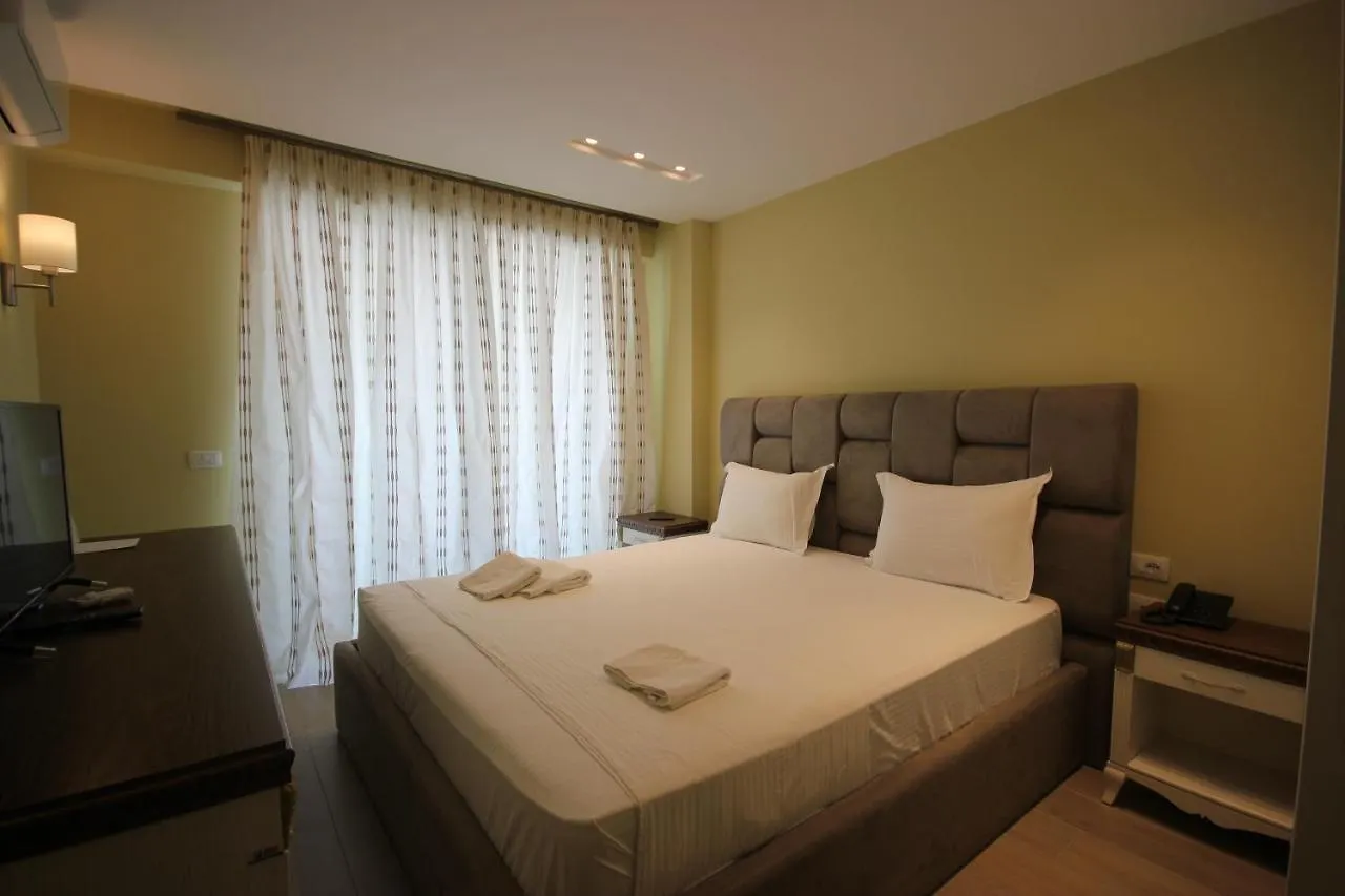 Hotel Wilson Kodermarlekaj 4*,